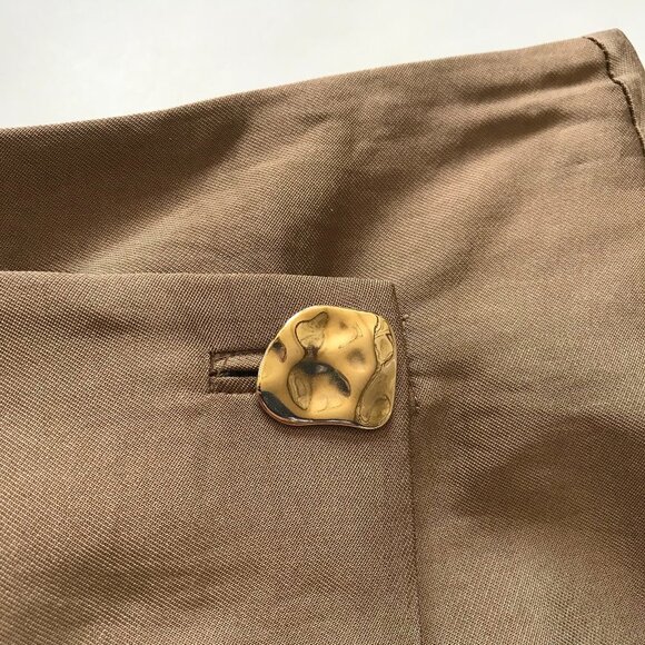 NWT Vince Wrap Midi Skirt Womens 0 Camel Tan Khaki Straight Gold Button NEW - Picture 6 of 15